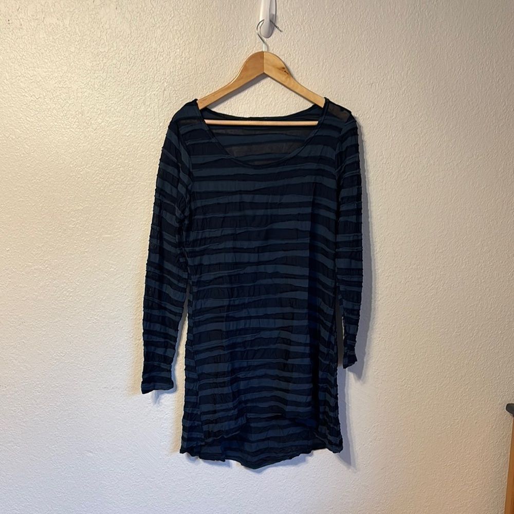 Cut Loose Striped Tunic Small